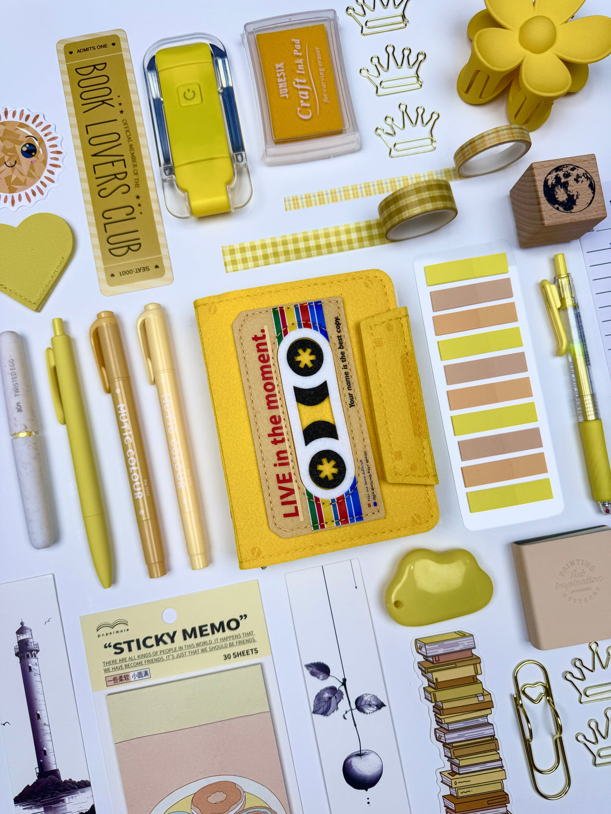 RETRO YELLOW 🎶 💛 Bookish Bundle